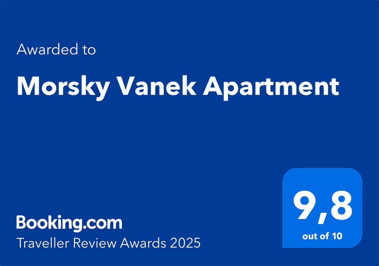 Morsky Vanek Apartment Flic-en-Flacq Exteriör bild